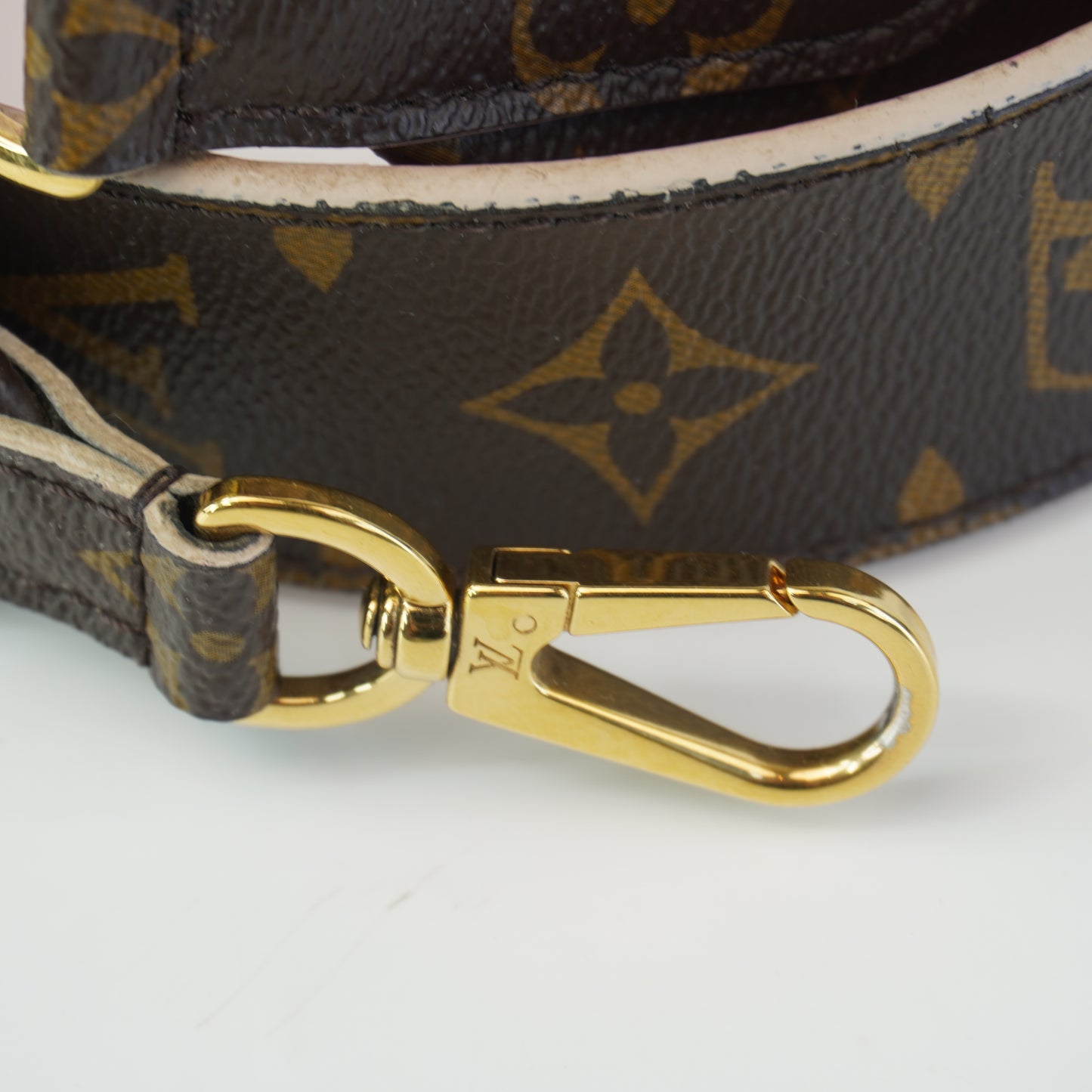 Louis Vuitton	Monogram Fushia Pink