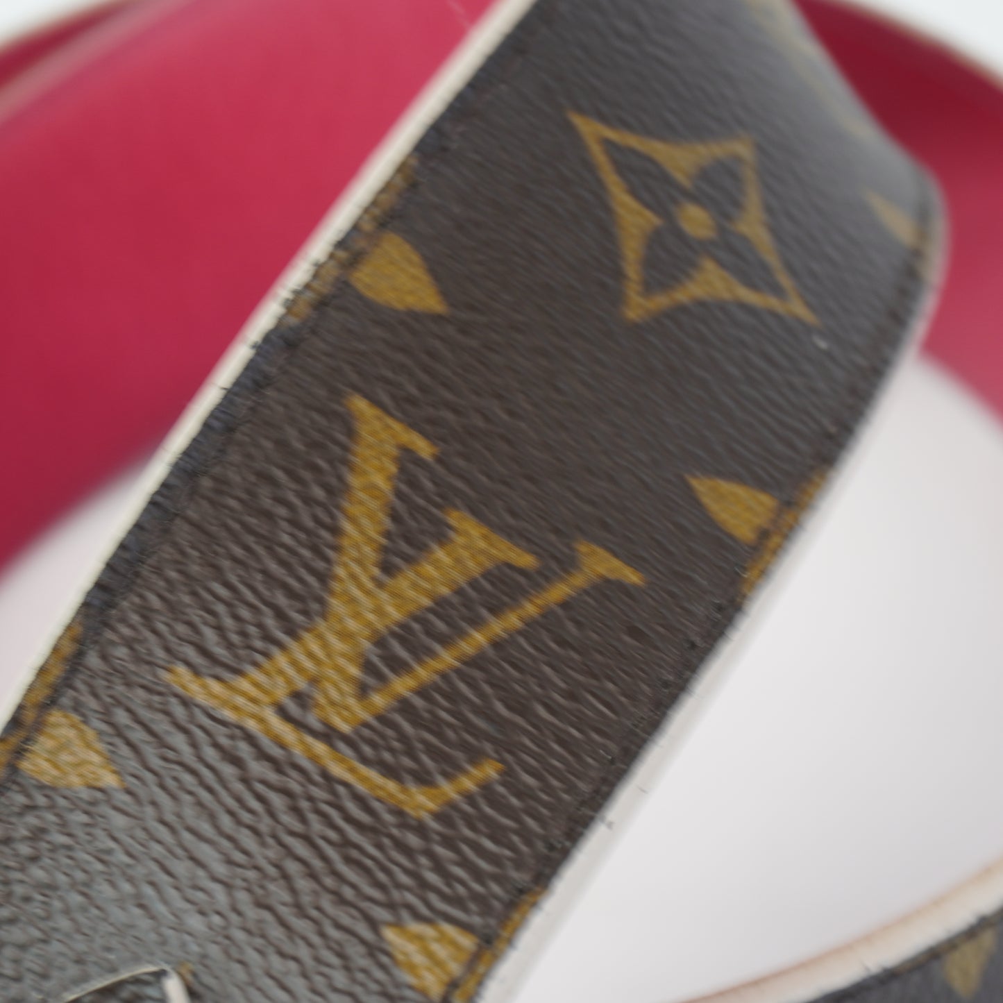 Louis Vuitton	Monogram Fushia Pink