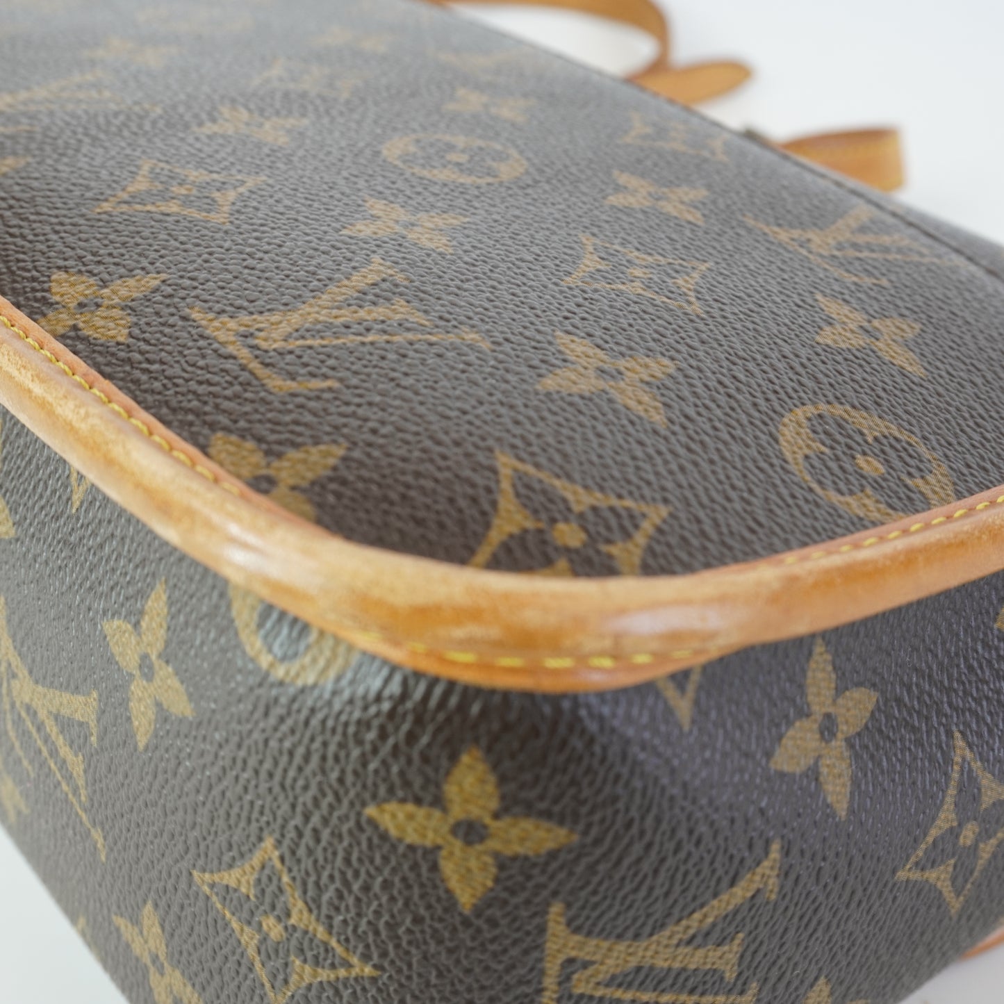 Louis Vuitton	Sologne