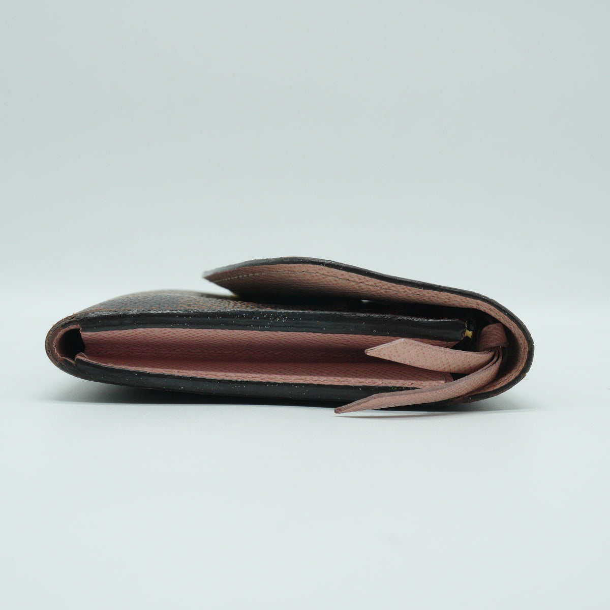Louis Vuitton	Emilie Wallet GHW
