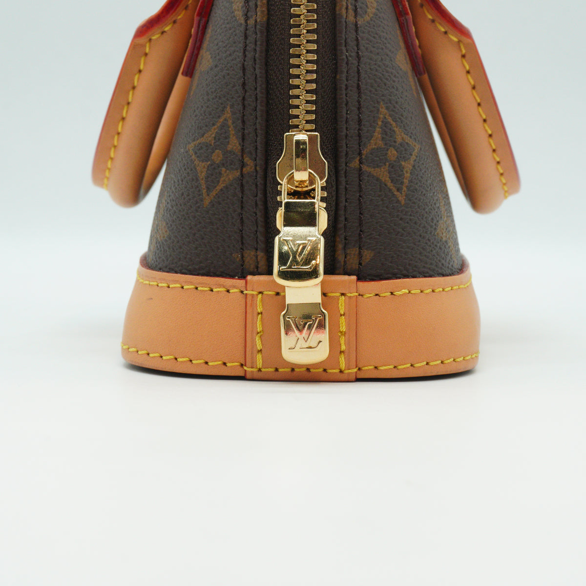 Louis Vuitton	Alma Monogram Nano GHW