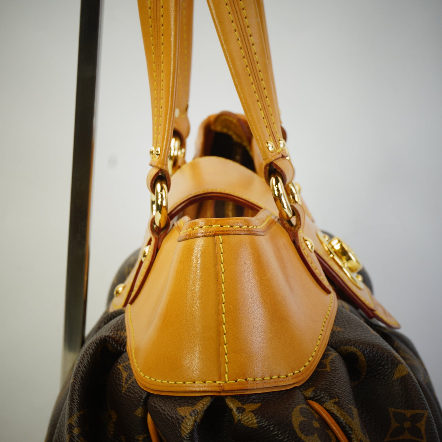 Louis Vuitton	Boetie PM Monogram Canvas GHW Medium