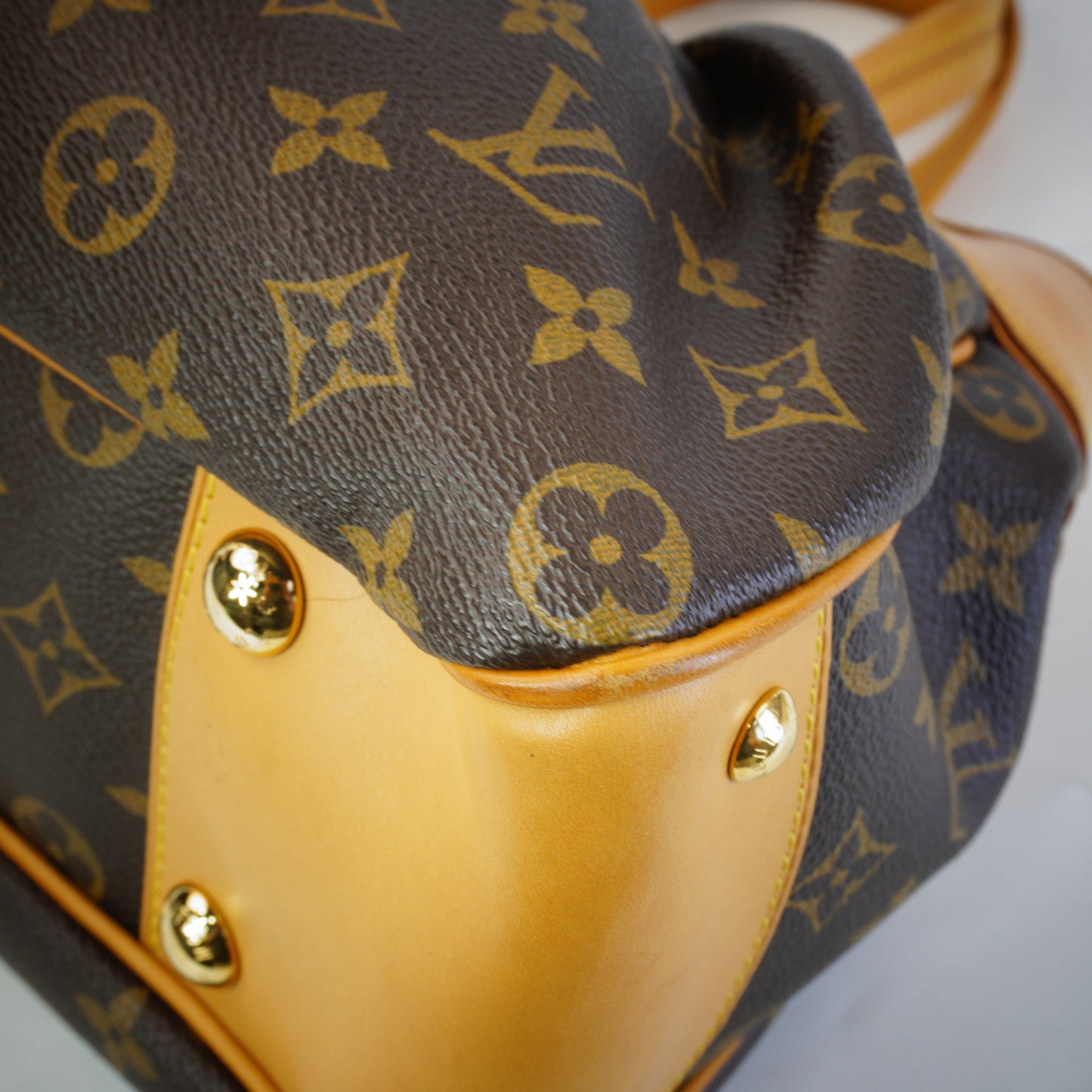 Louis Vuitton	Boetie PM Monogram Canvas GHW Medium