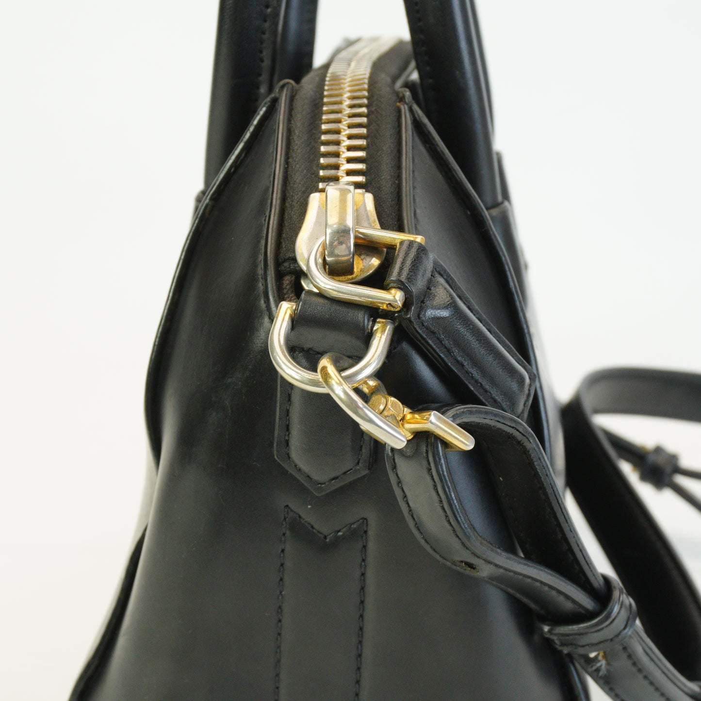 Givenchy Antigona Black Small GHW