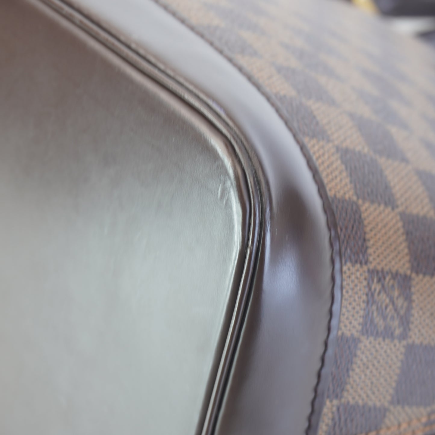 Louis Vuitton	Alma PM  Damier Ebene  Canvas
