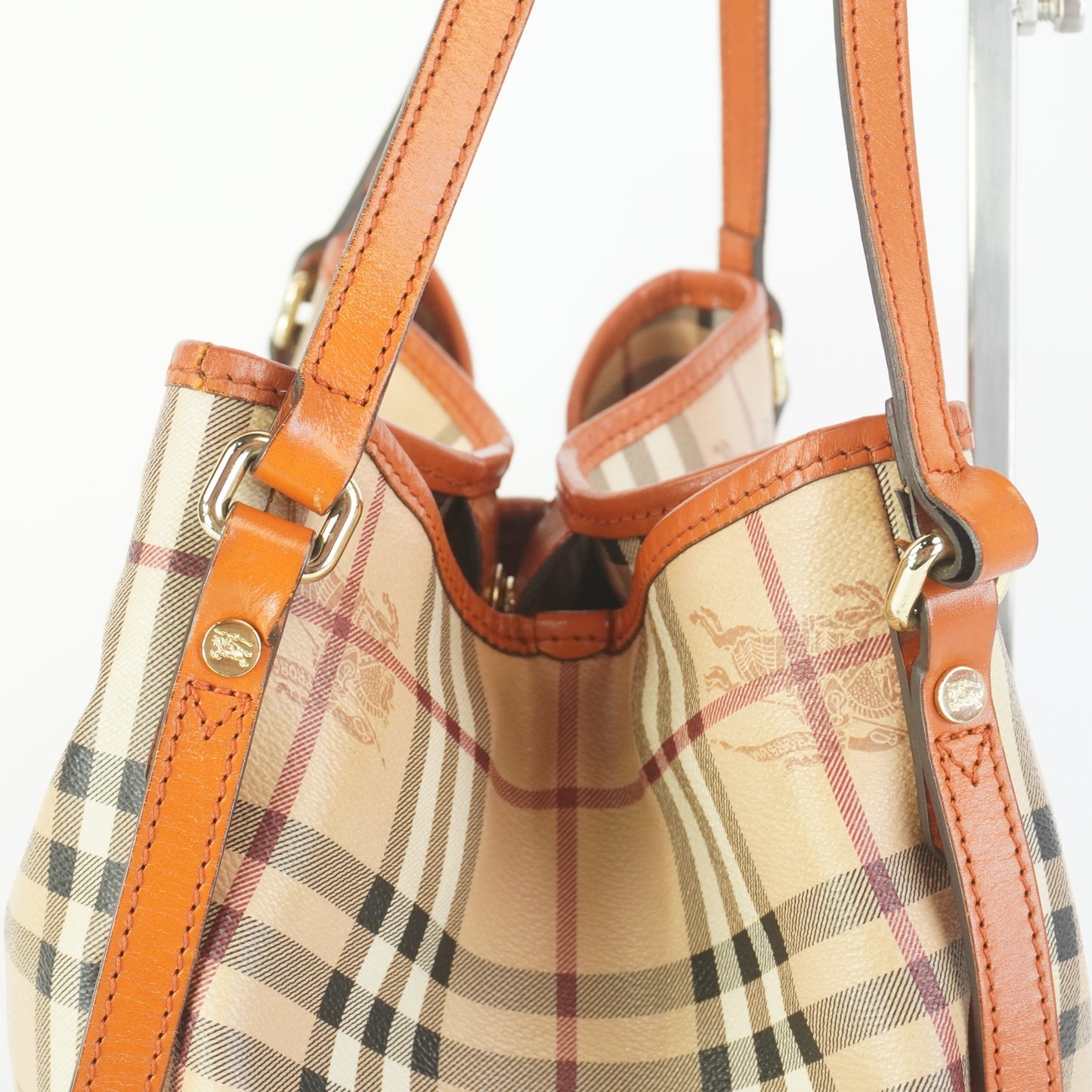 Burberry	Saddle Bag