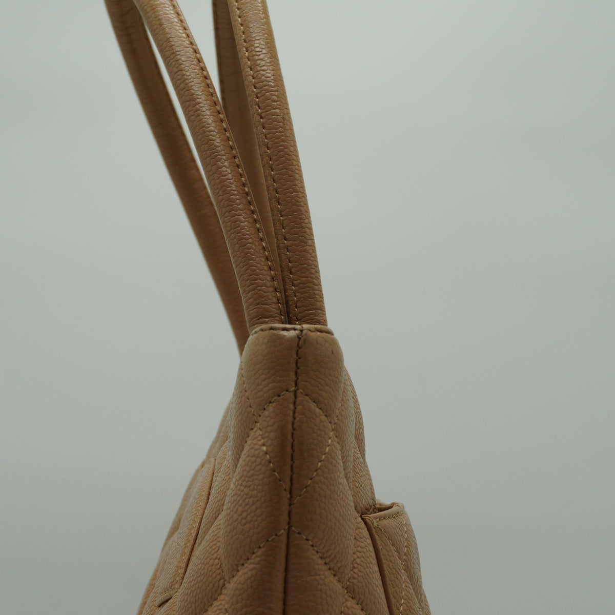 Chanel Medallion Tote Medium GHW