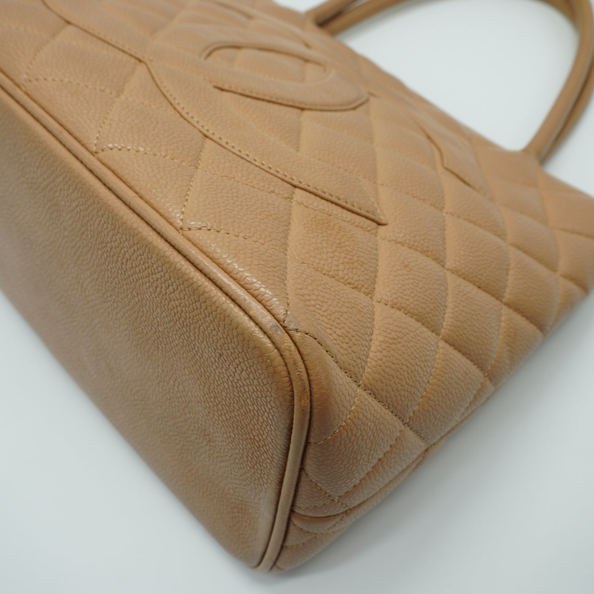 Chanel Medallion Tote Medium GHW