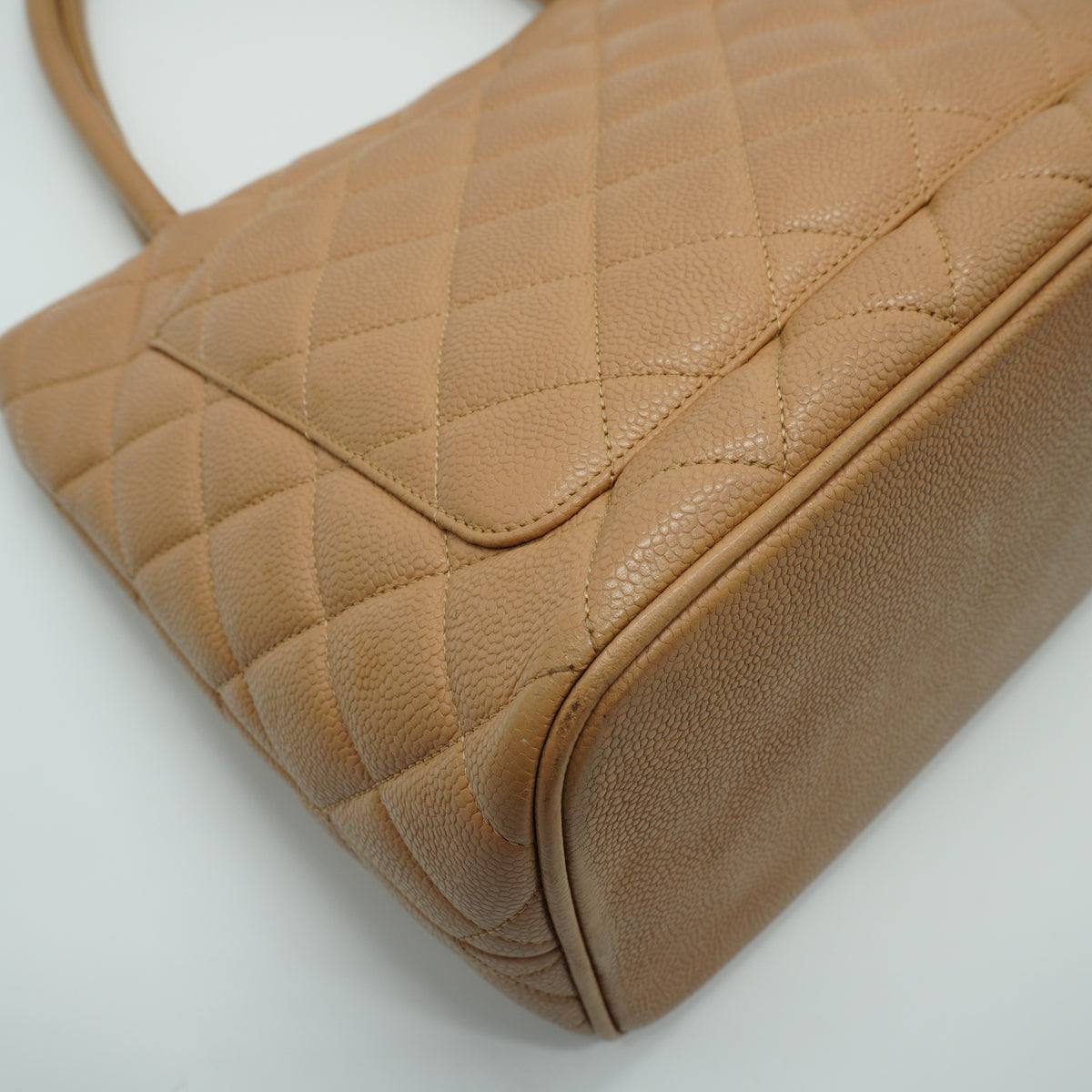 Chanel Medallion Tote Medium GHW