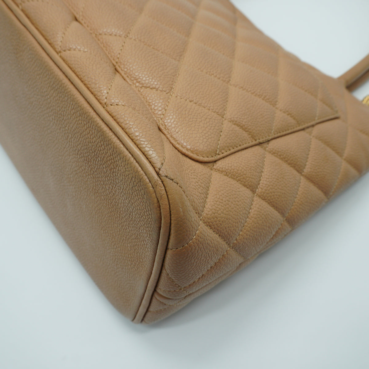 Chanel Medallion Tote Medium GHW