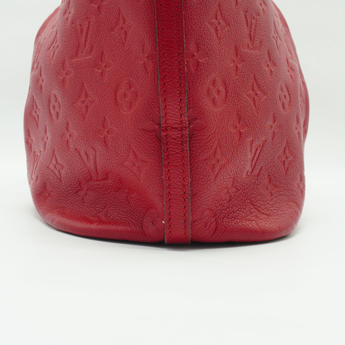 Louis Vuitton	Magazine Bag Red Medium GHW