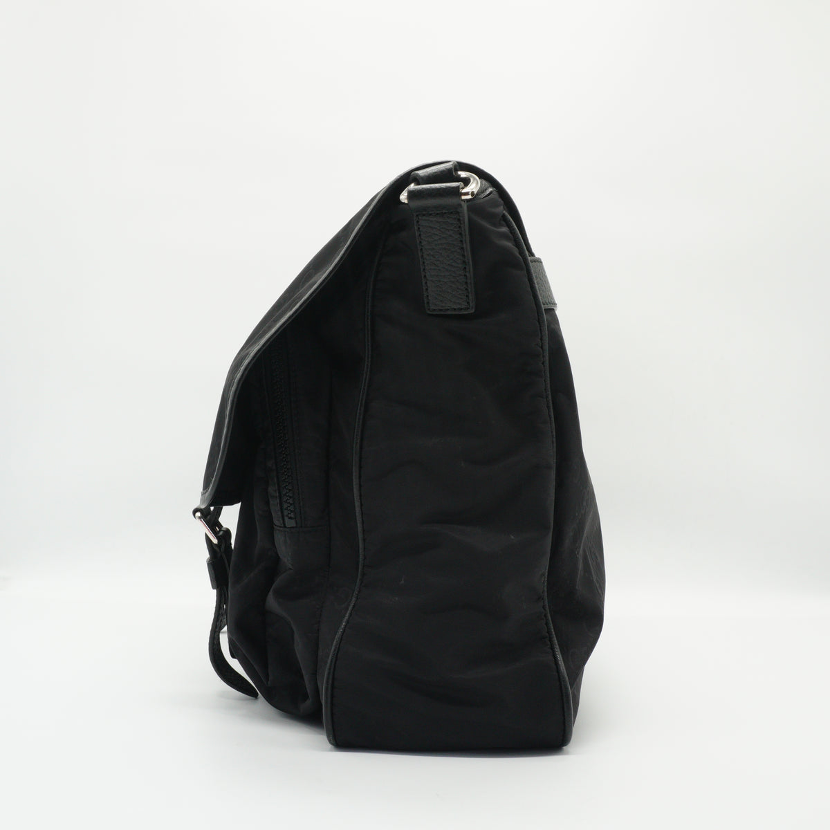 Gucci	Nylon Monogram Double Buckle Flap Medium Messenger Bag Black SHW