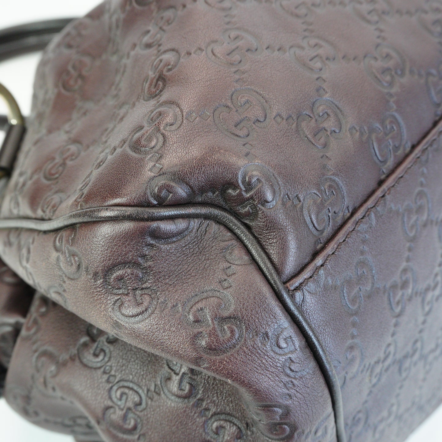 Gucci Guccissima Sukey Boston GHW Medium