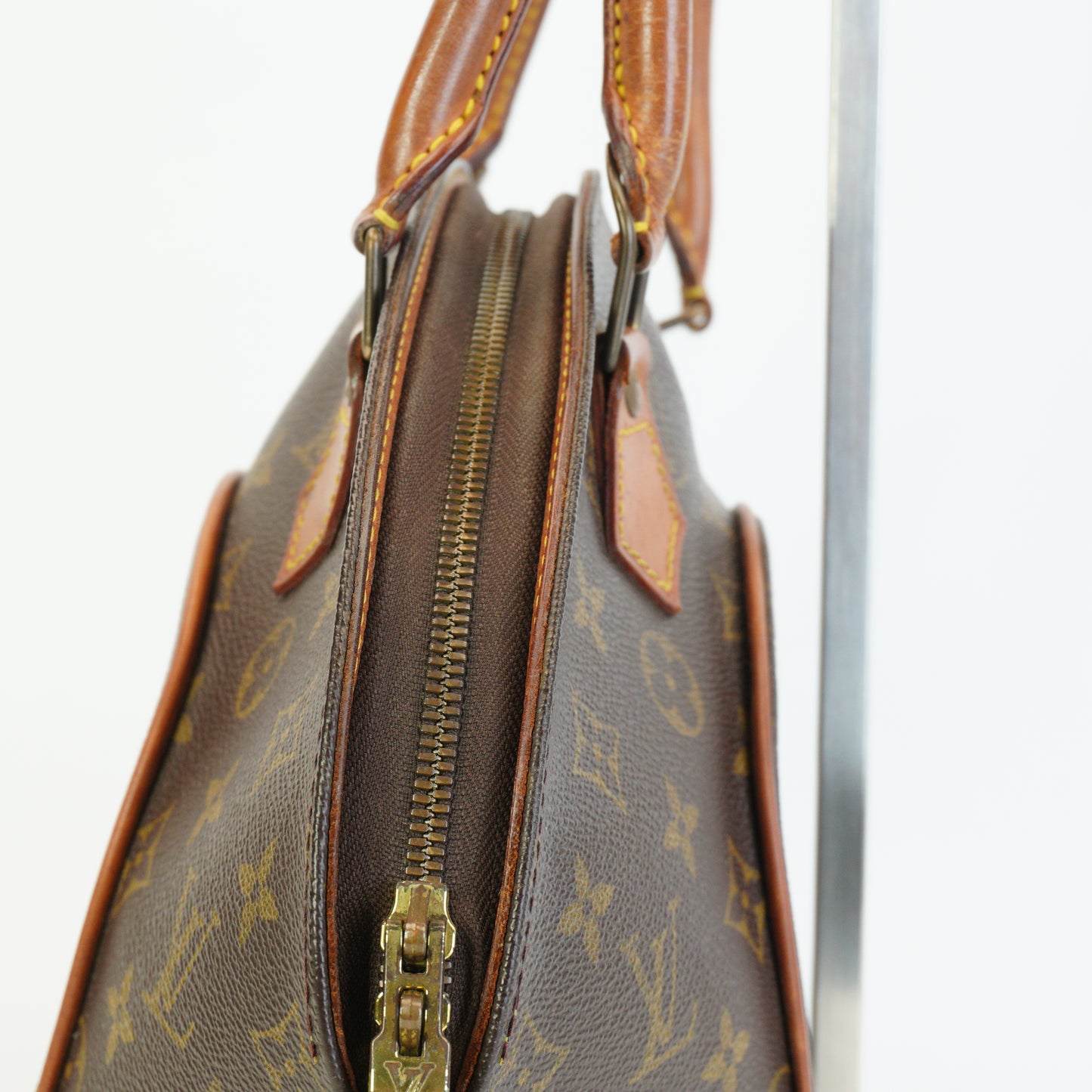 Louis Vuitton	Elipse GHW Small
