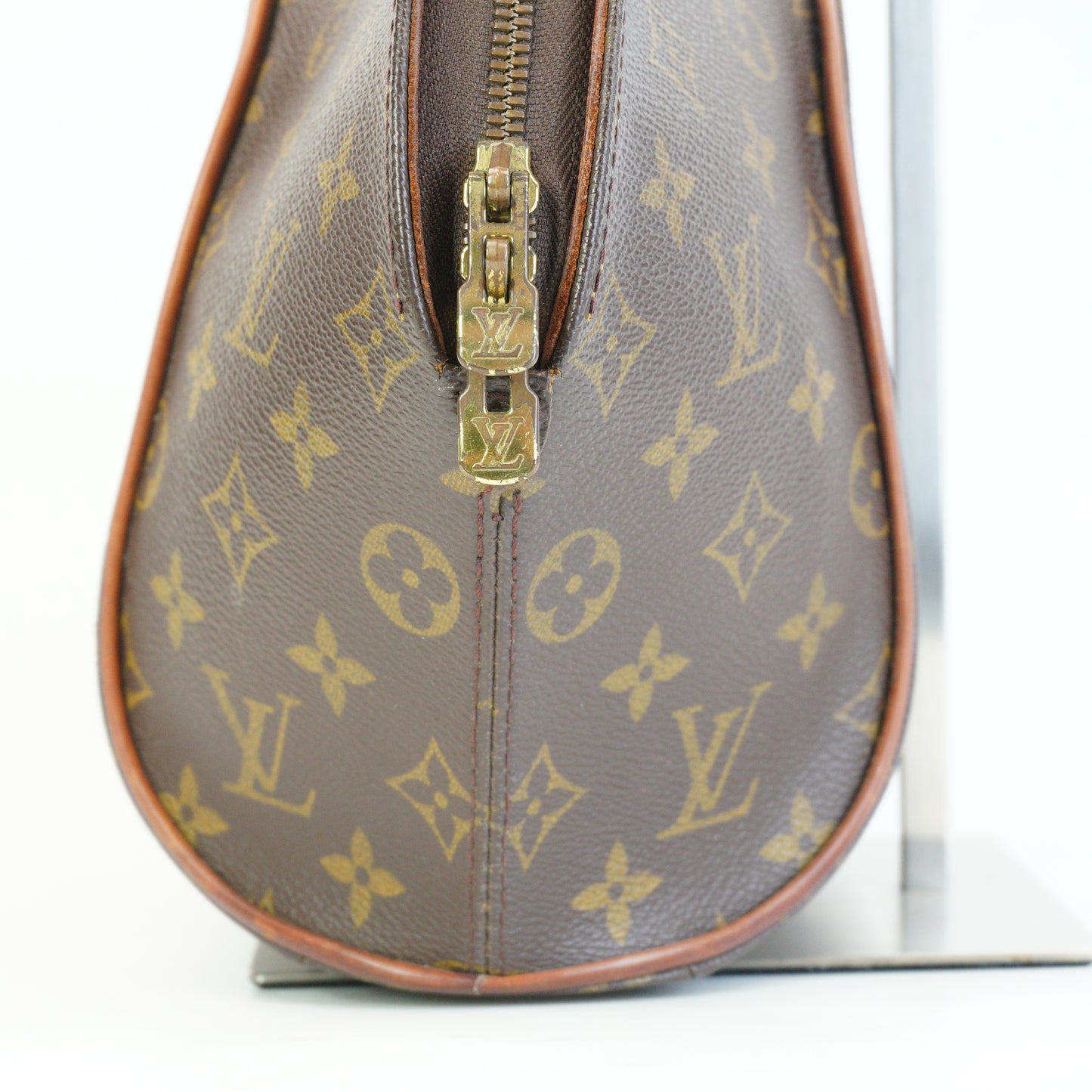 Louis Vuitton	Elipse GHW Small