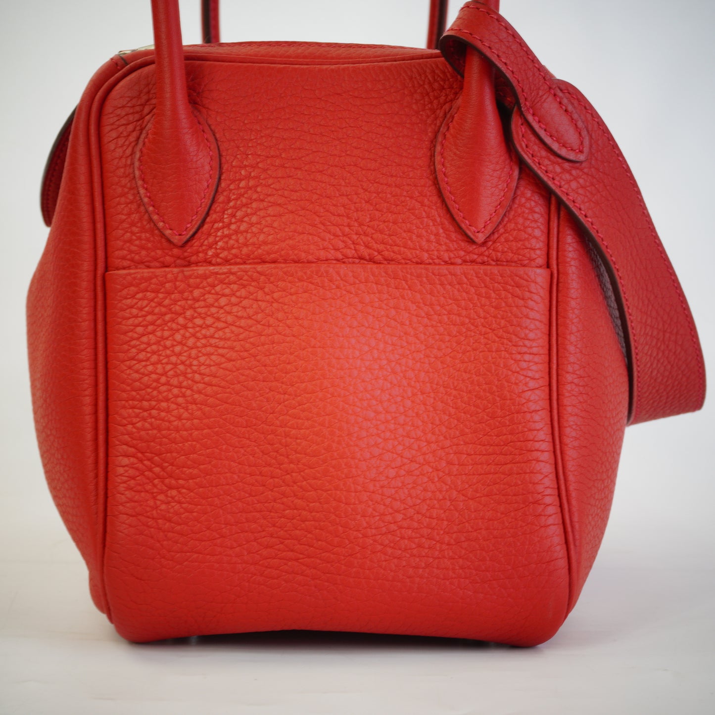 Hermes Lindy Red 26 SHW