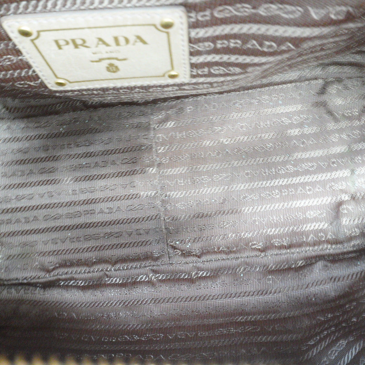 Prada	Vitello Shine Stachel Bueletto Bag Medium GHW