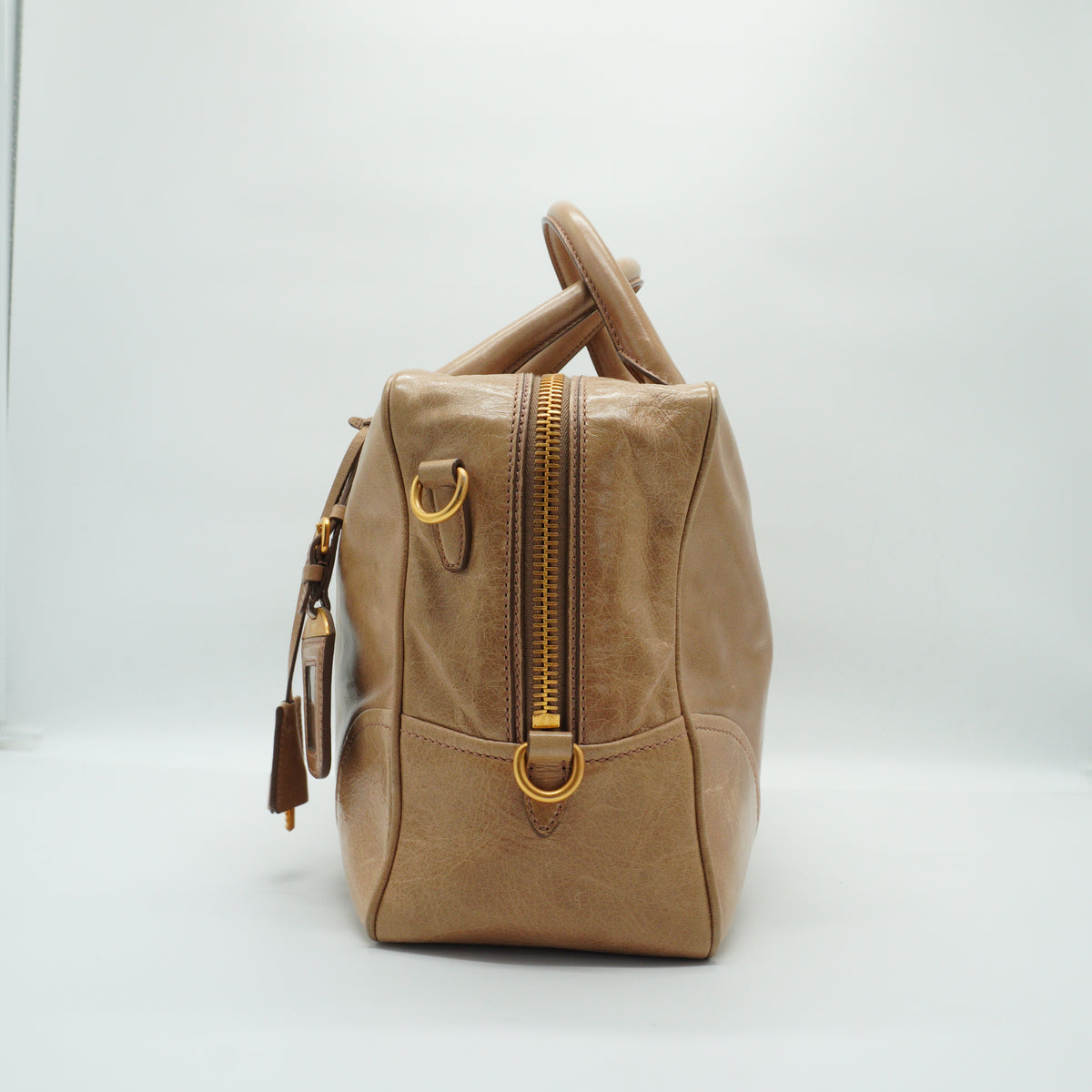 Prada	Vitello Shine Stachel Bueletto Bag Medium GHW