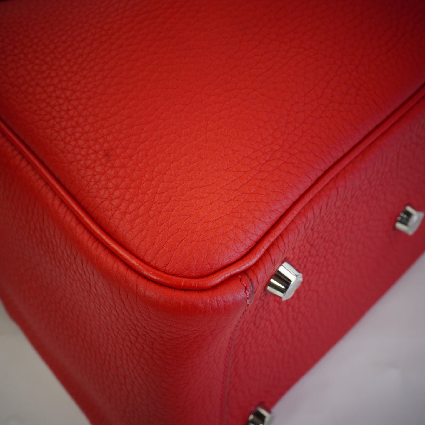 Hermes Lindy Red 26 SHW