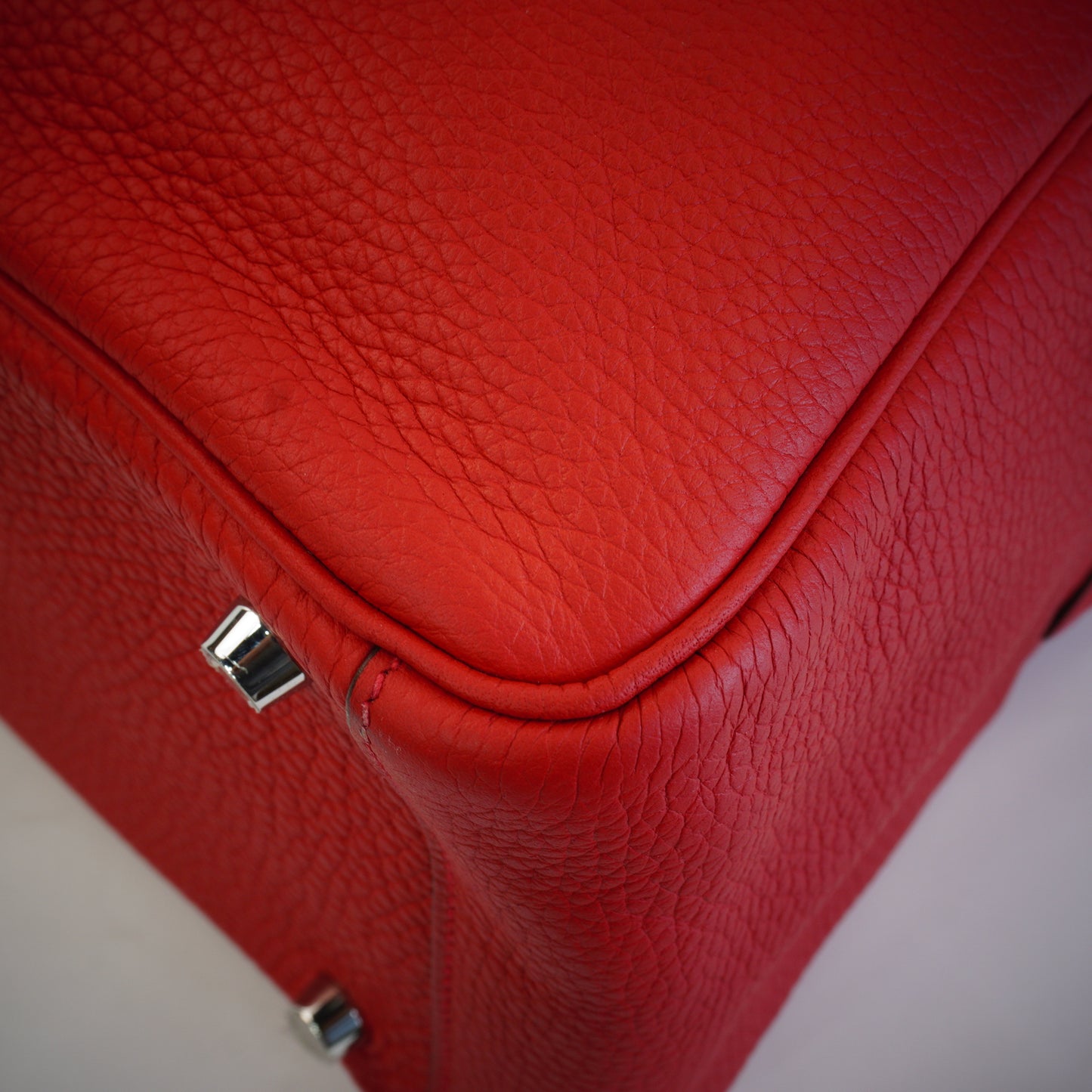 Hermes Lindy Red 26 SHW