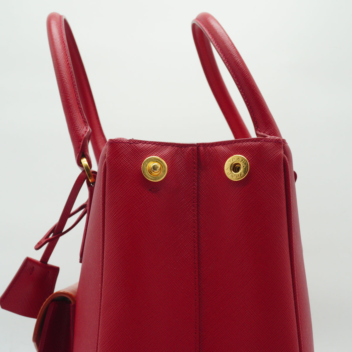 Prada	Safiano Lux Galleria Double Zip Front Pocket Red Medium GHW