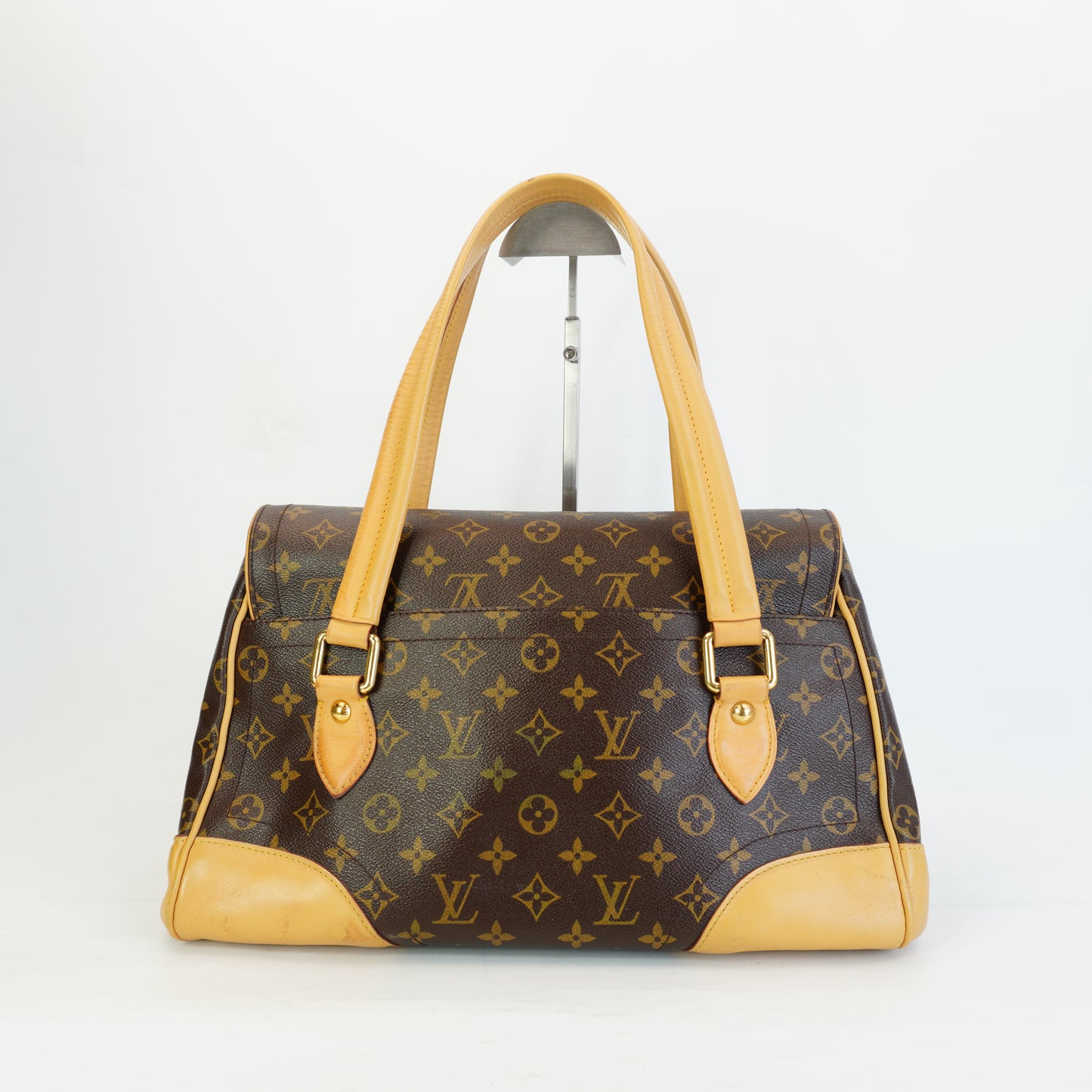 Louis Vuitton	Eden MM Handbag GHW Medium