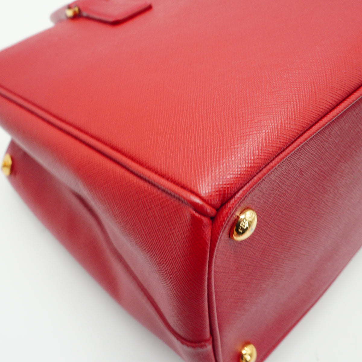 Prada	Safiano Lux Galleria Double Zip Front Pocket Red Medium GHW