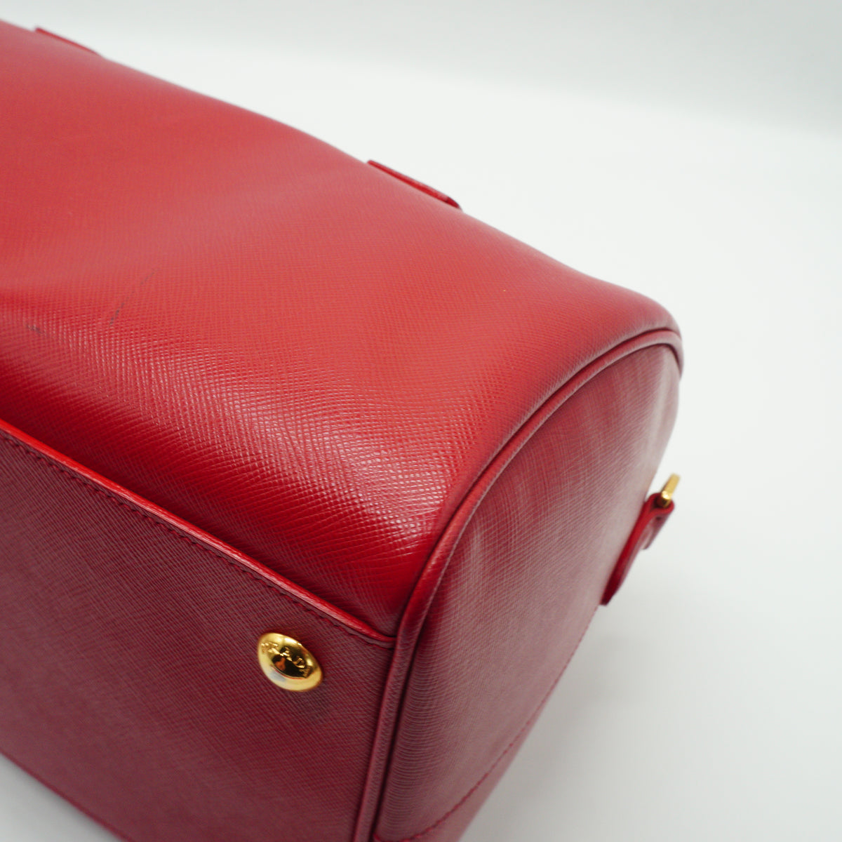 Prada	Saffiano Lux Boston Red Bag Medium GHW