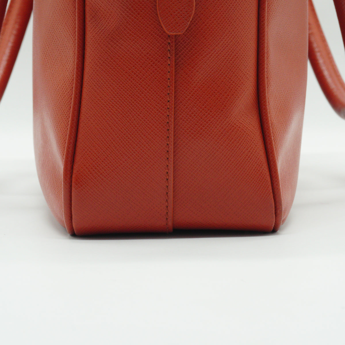 Prada	Saffiano Lux Top Handle Baulleto Bag Medium GHW