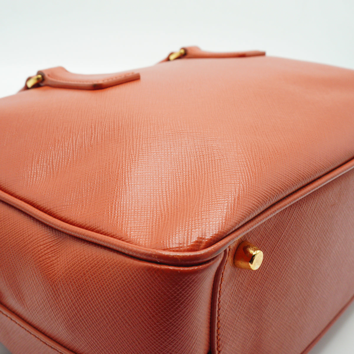 Prada	Saffiano Lux Top Handle Baulleto Bag Medium GHW