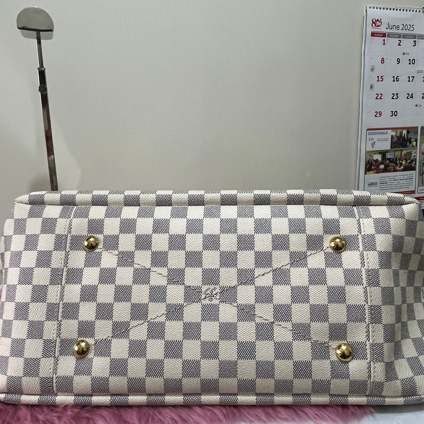 Louis Vuitton Artsy MM Damier Azur – 12.6"H x 16.3"L x 6.7"W