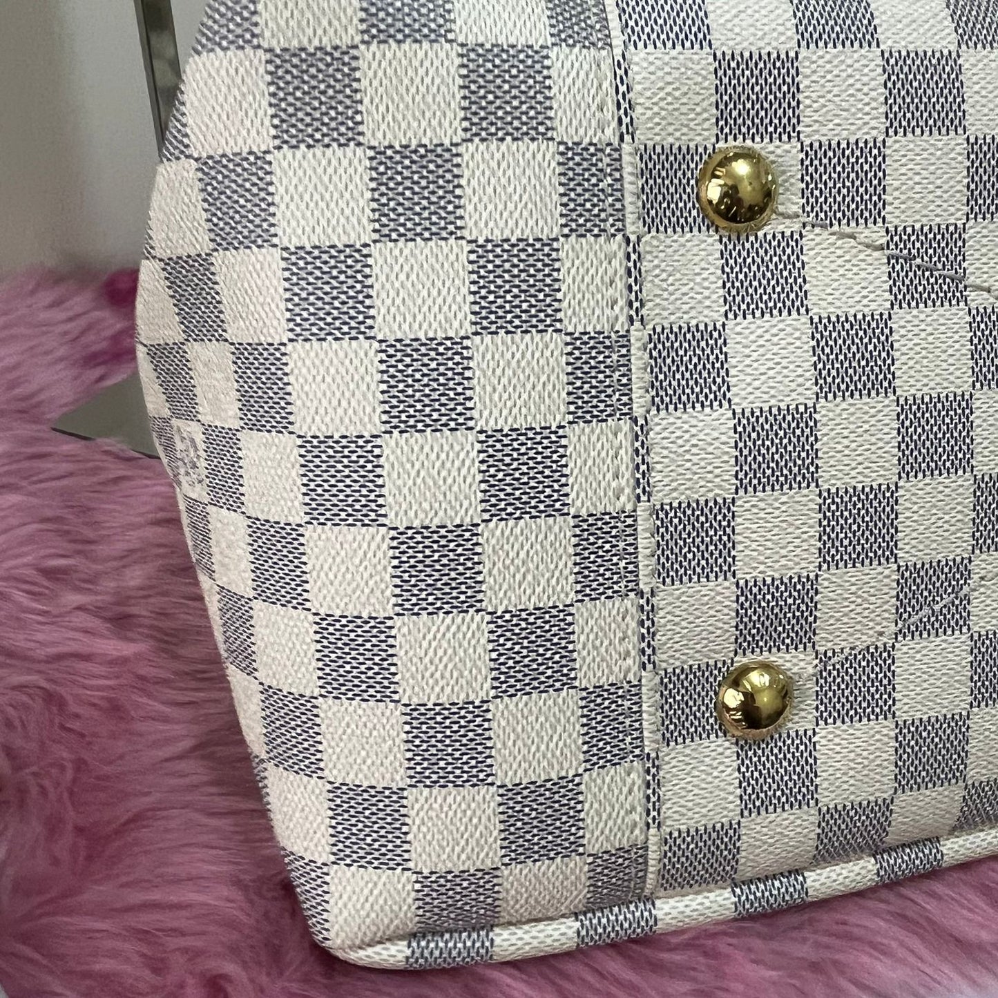Louis Vuitton Artsy MM Damier Azur – 12.6"H x 16.3"L x 6.7"W
