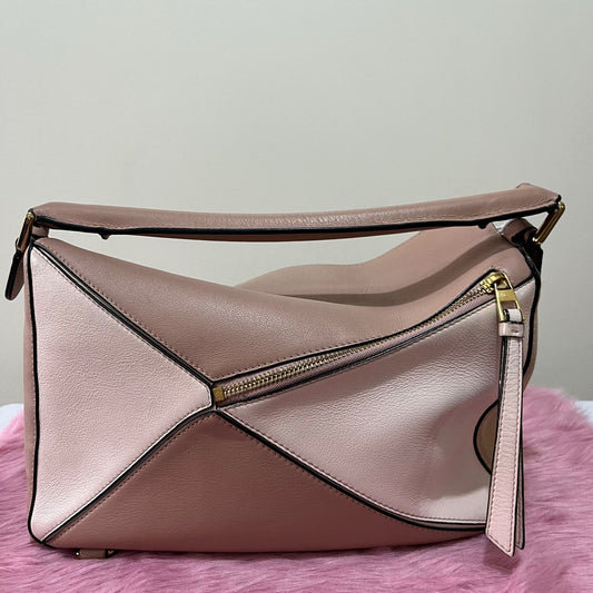 Loewe Puzzle in Medium Pink – 9.1"H x 11.8"L x 5.1"W