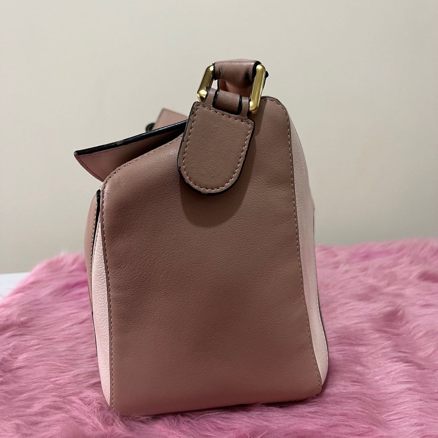 Loewe Puzzle in Medium Pink – 9.1"H x 11.8"L x 5.1"W