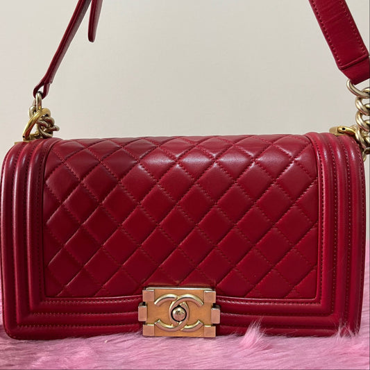 Chanel Le Boy Handbag Red – 5.7"H x 9.8"L x 3.5"W