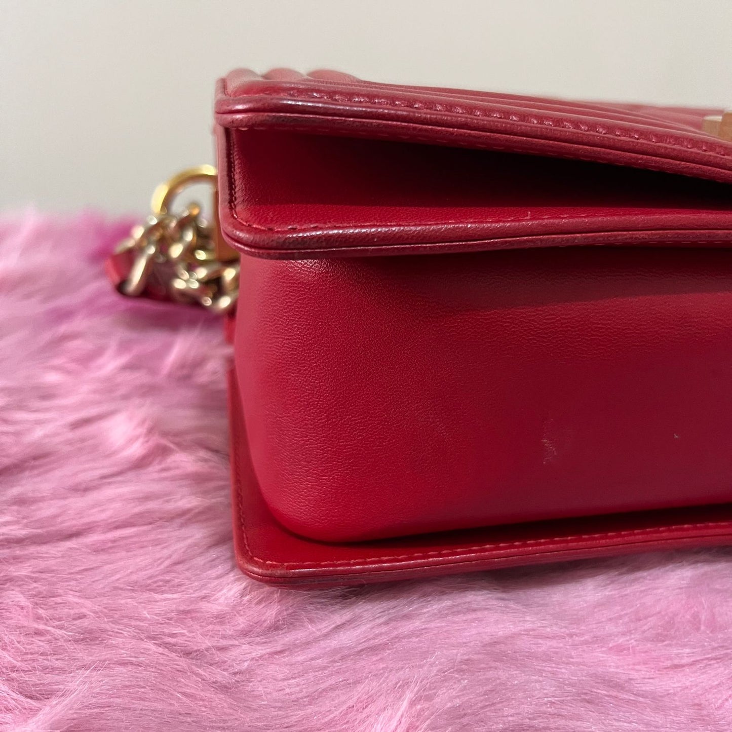 Chanel Le Boy Handbag Red – 5.7"H x 9.8"L x 3.5"W