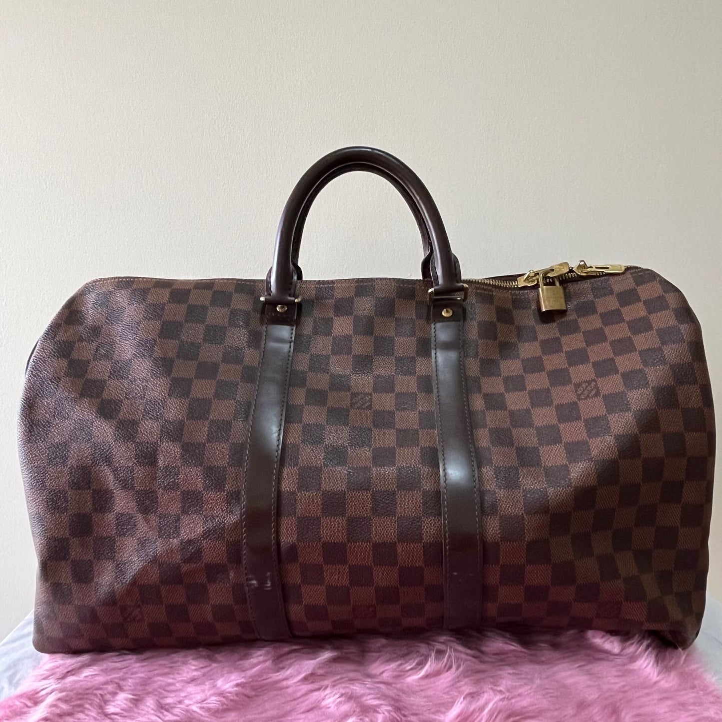 Louis Vuitton Keepall 50 Damier Ebene – 11.4"H x 19.7"L x 8.7"W