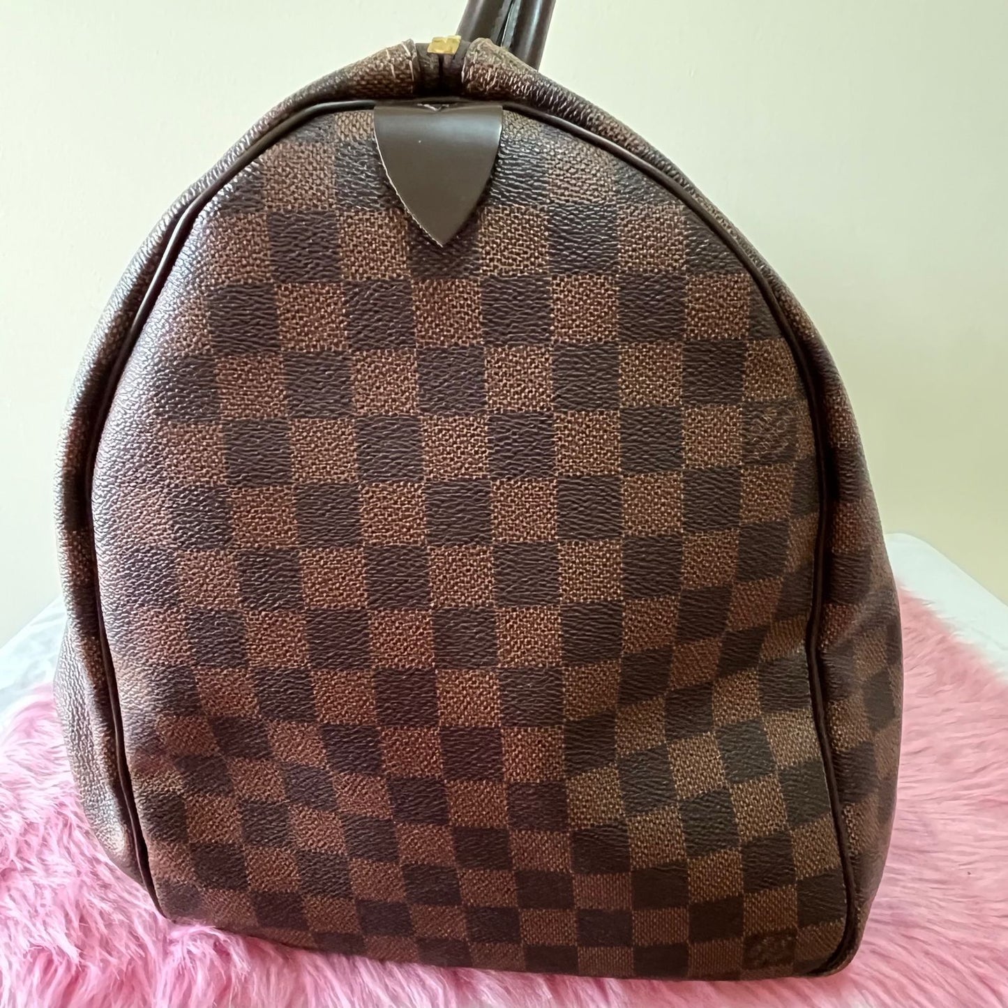Louis Vuitton Keepall 50 Damier Ebene – 11.4"H x 19.7"L x 8.7"W