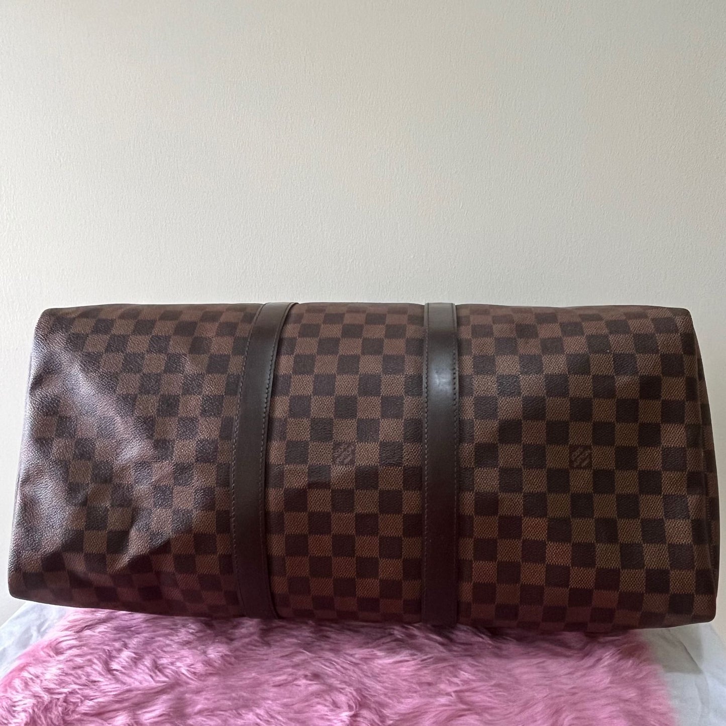Louis Vuitton Keepall 50 Damier Ebene – 11.4"H x 19.7"L x 8.7"W