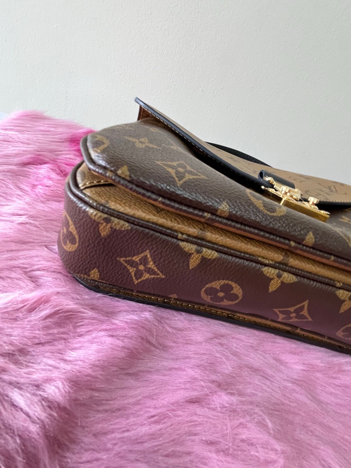 Louis Vuitton Pochette Metis Reverse Monogram Canvas – 7.5"H x 9.8"L x 2.8"W