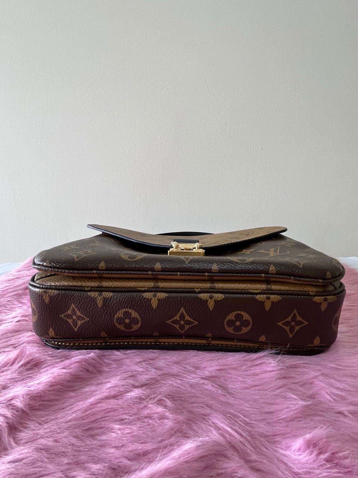 Louis Vuitton Pochette Metis Reverse Monogram Canvas – 7.5"H x 9.8"L x 2.8"W