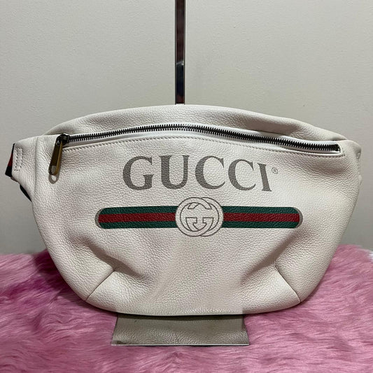 Gucci Belt Bag Beige – 5.5"H x 7.5"L x 2"W