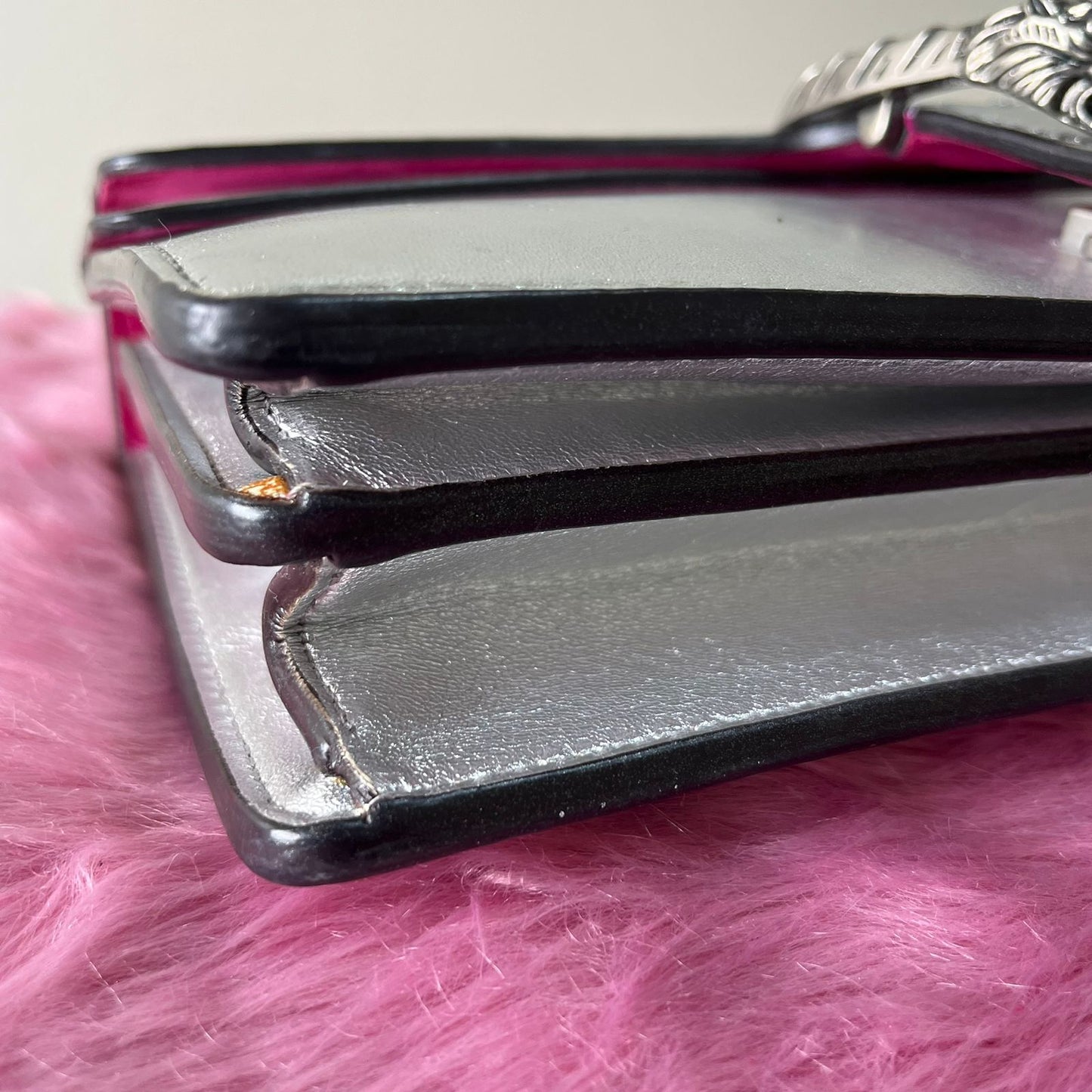 Gucci Dionysus Silver – 6"H x 10"L x 3"W