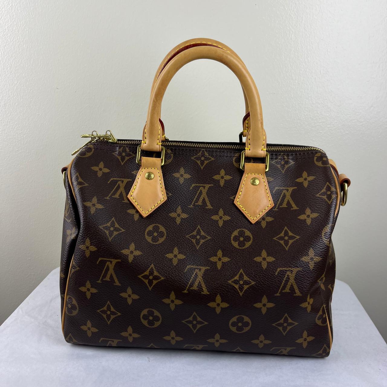 Louis Vuitton Speedy 25 Monogram Canvas – 7.5"H x 9.8"L x 5.9"W