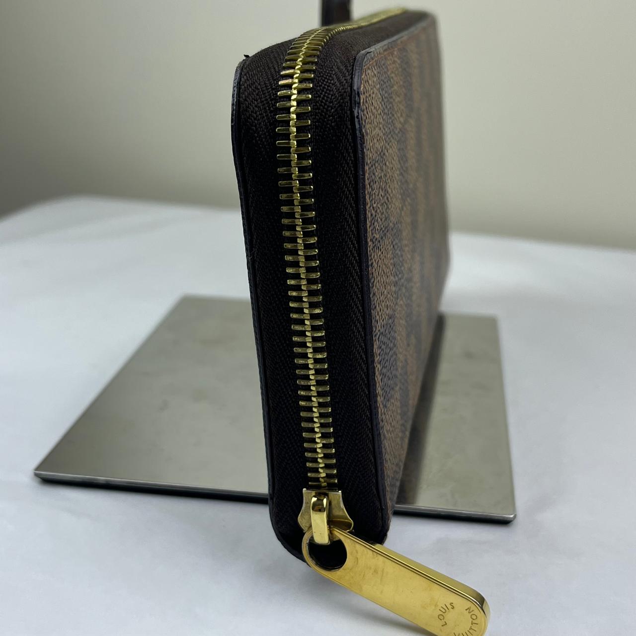 Louis Vuitton Zipply Wallet Damier Ebene – 4.1"H x 7.5"L x 0.8"W