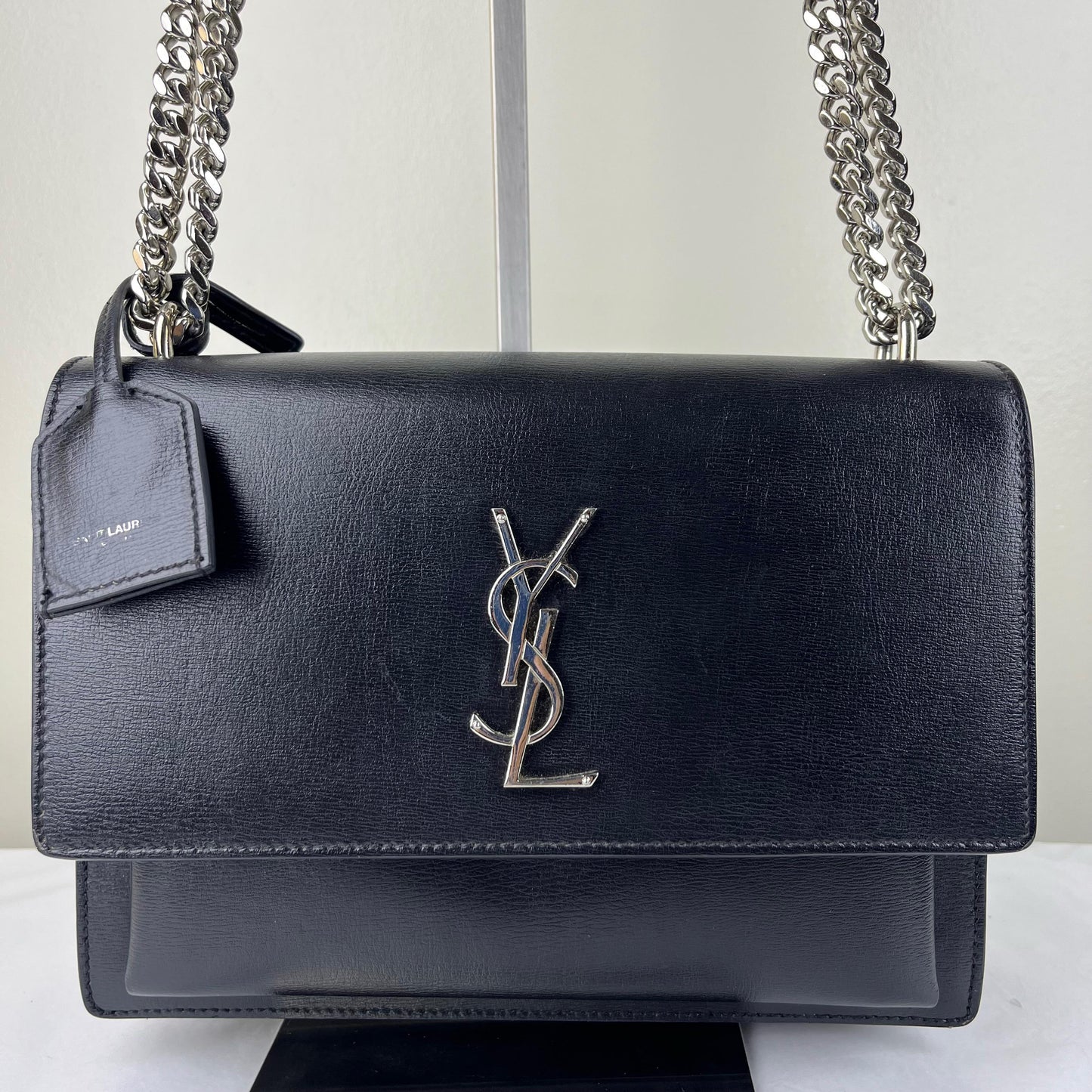 YSL Sunset Medium Smooth leather - black – 6.7"H x 8.8"L x 3.1"W