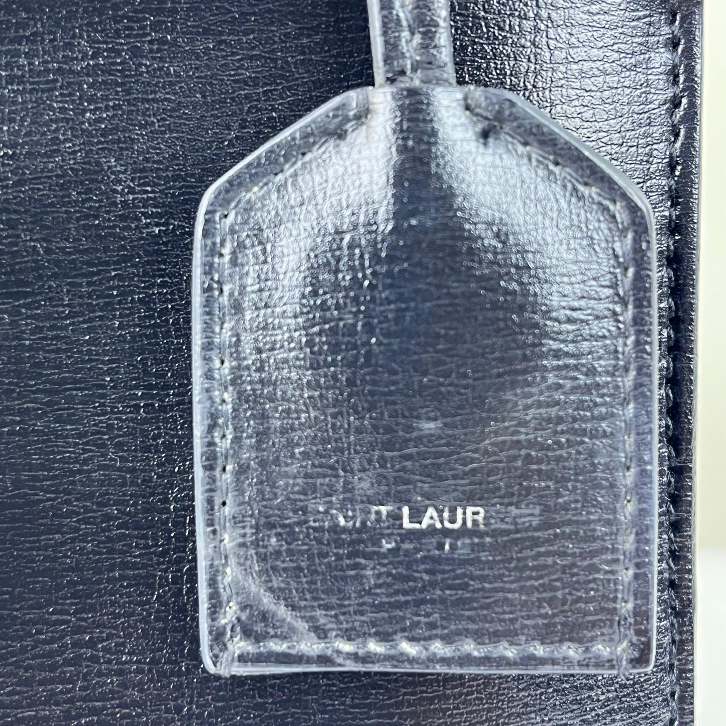 YSL Sunset Medium Smooth leather - black – 6.7"H x 8.8"L x 3.1"W
