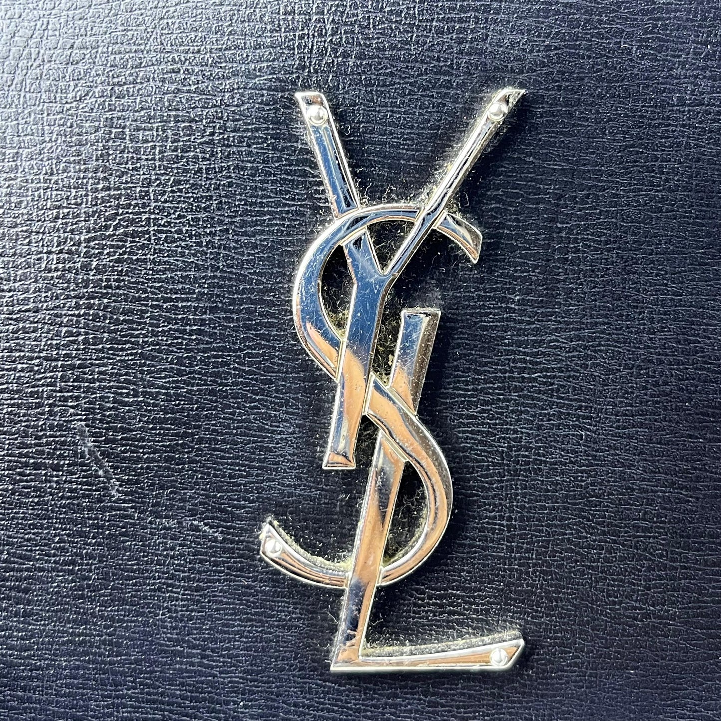 YSL Sunset Medium Smooth leather - black – 6.7"H x 8.8"L x 3.1"W
