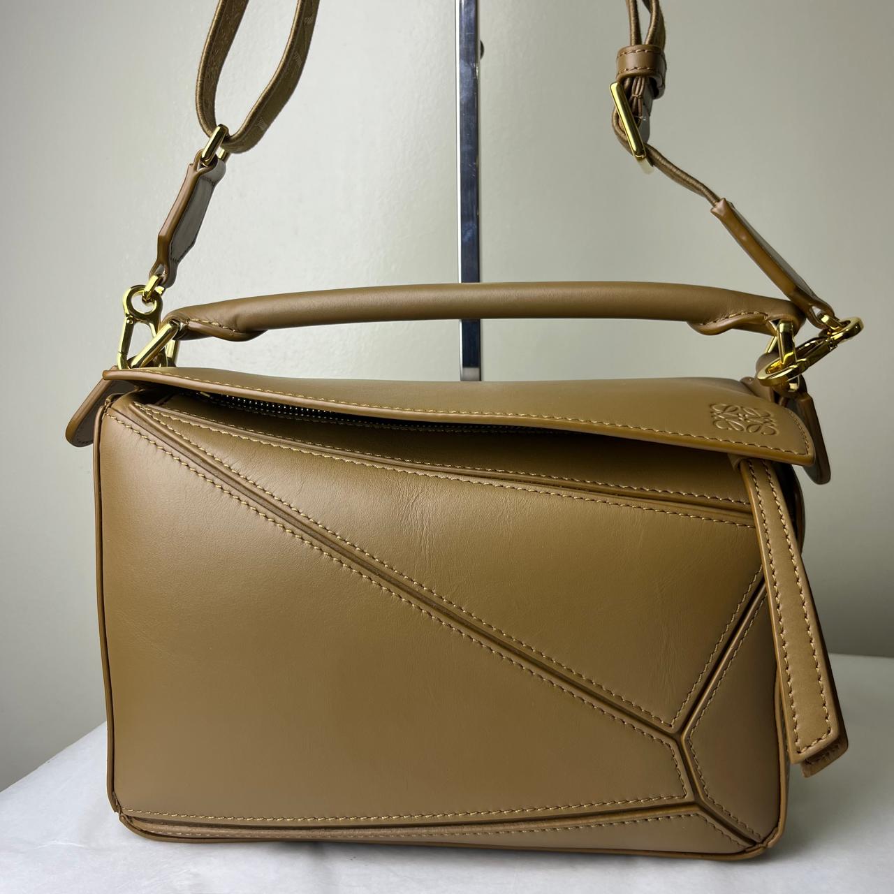 Loewe Puzzle Dark Brown 2023