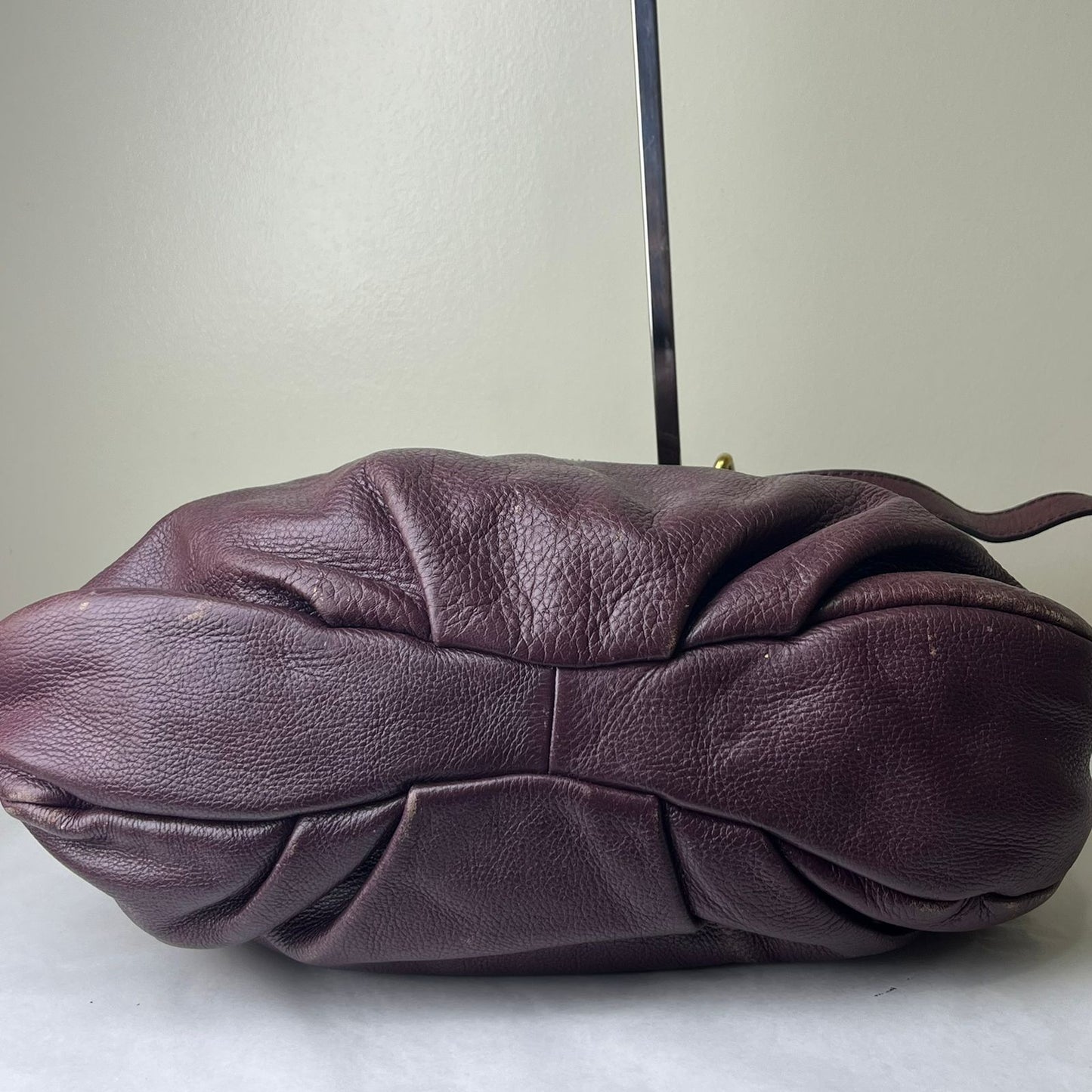 Marc Jacobs	Top Handle Burgundy
